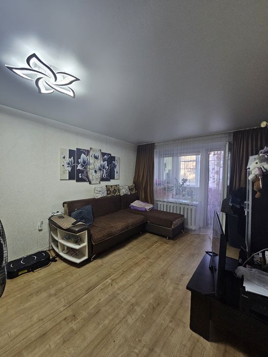 Продаю однокомнатную квартиру 1 этаж с балконом - ул.Крамского, д.44/3