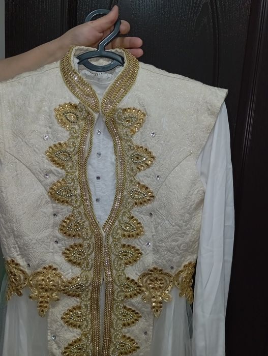 Ansambil troyka nejniy