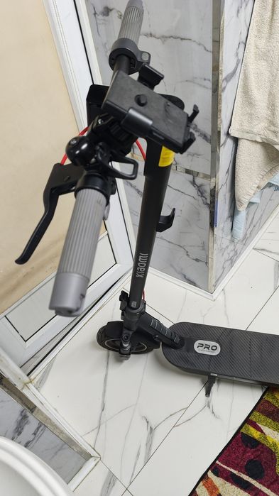 Продам самокат Xiaomi electric scooter 5 pro GL