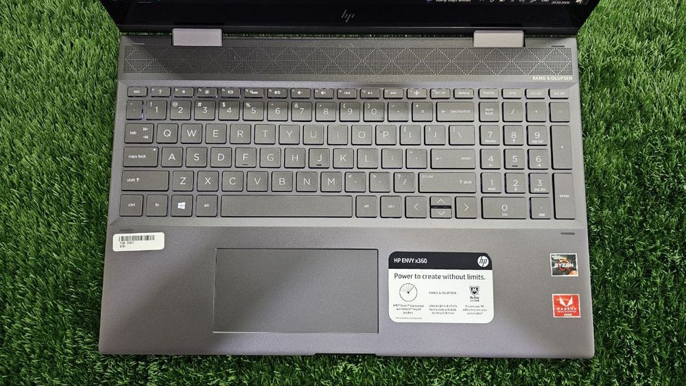 Uzum marketda 12 mln 800 turgn hp ENVY bizda -63% скидка 4 mln 699 sõm