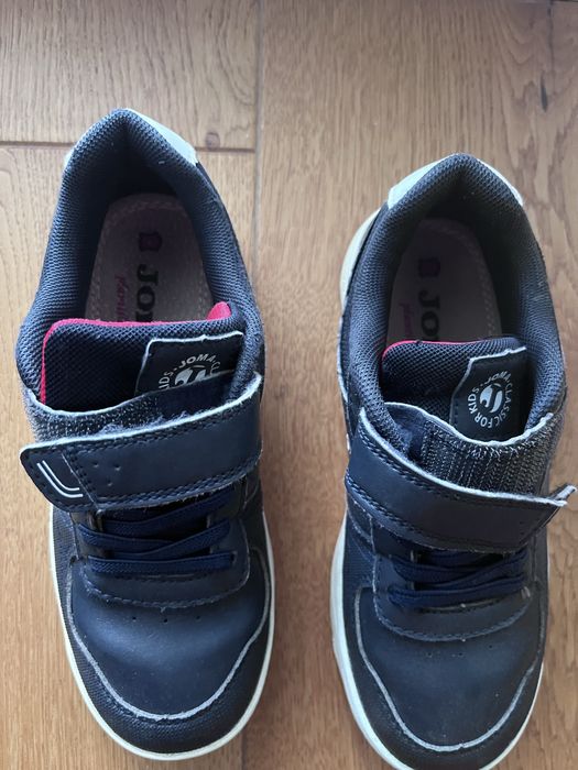 Adidasi Joma marime 32