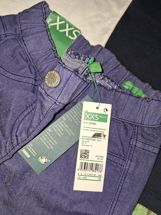 Чисто нови Benetton госпожица 3-4 години