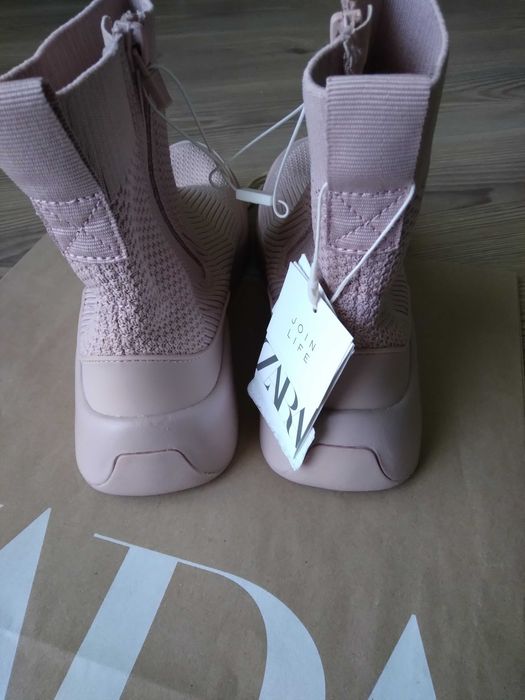 Нови!!! Zara - детски боти чорап