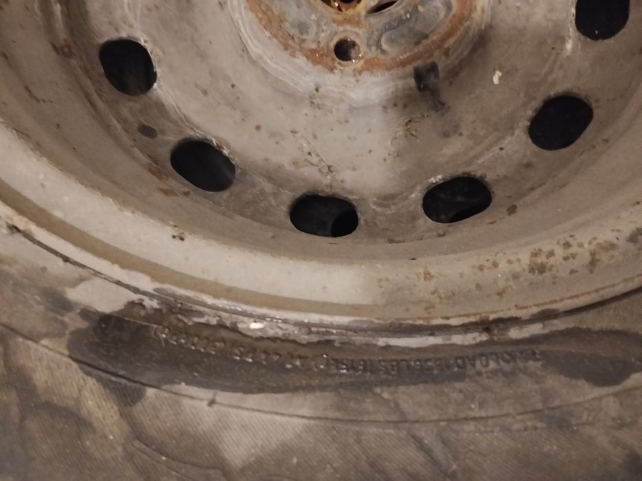 Диски с зимней резиной  165/65 /15