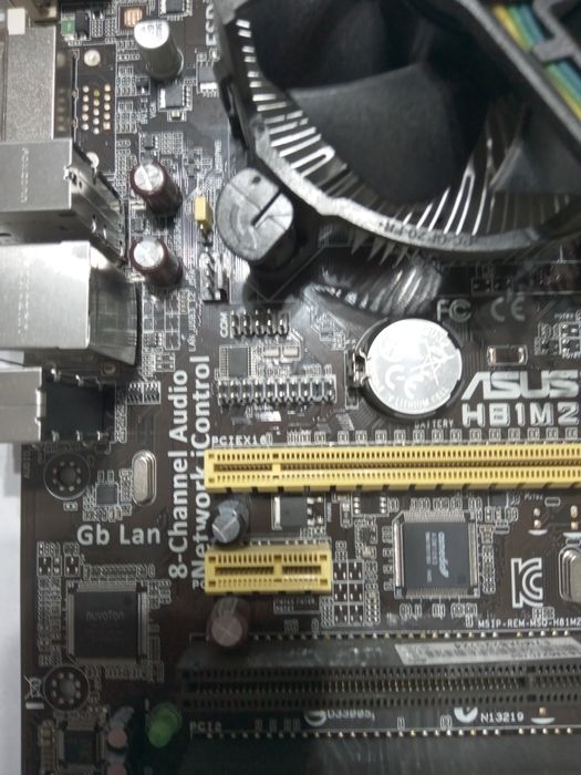 Asus H81M2 + Intel Core I3-4360 и охлаждане