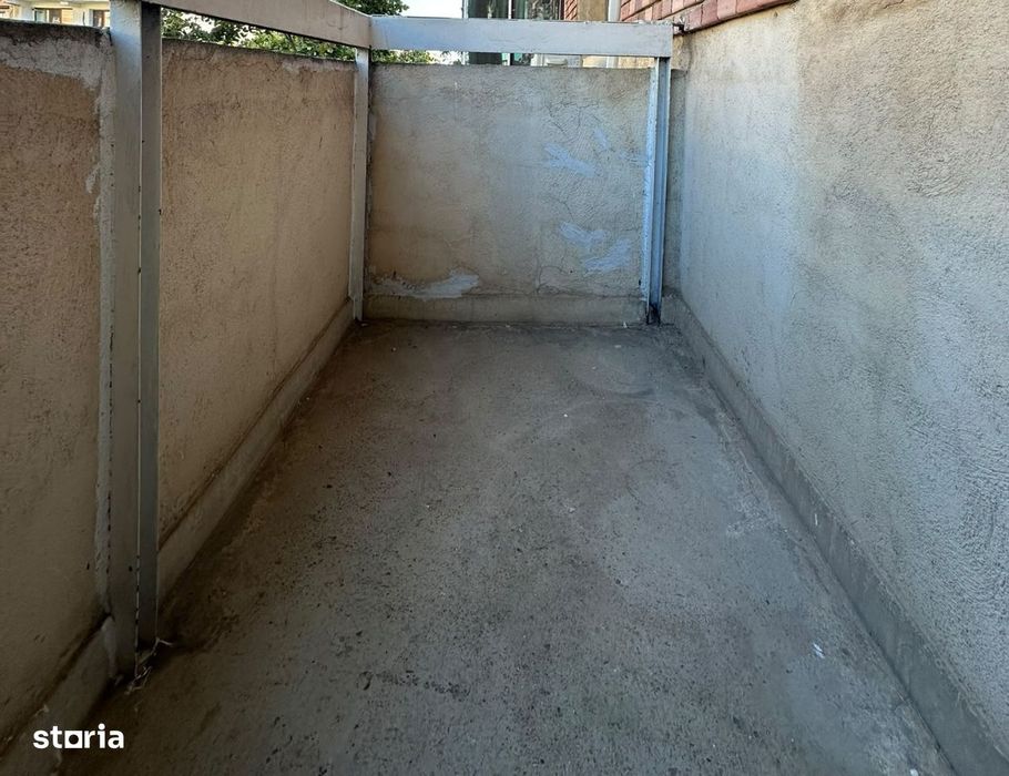 Apartament 3 camere decomandat, zona Calarasilor.