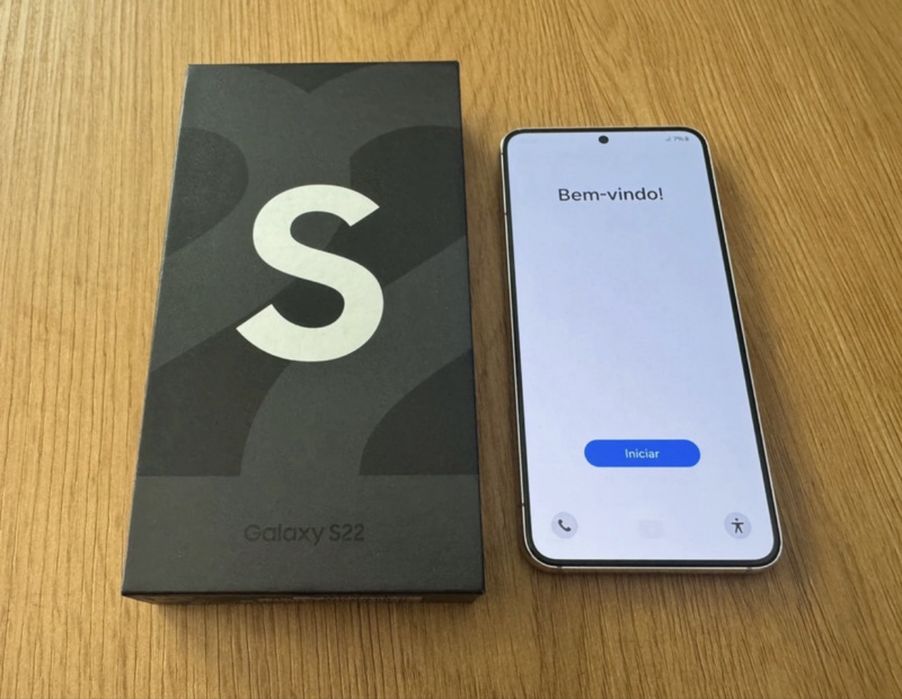 Telefon Samsung Galaxy S22