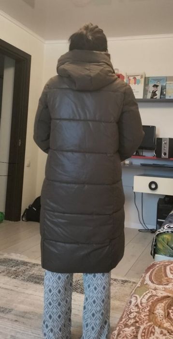 Продам куртку зимнию