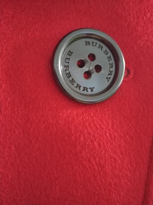Palton Burberry pentru iarnă