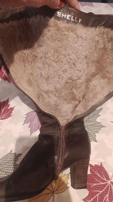 Сапоги женские кожаные.