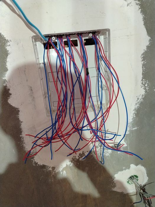 Ремонт Отделка домов и квартира в месте электрика +сантехника  !