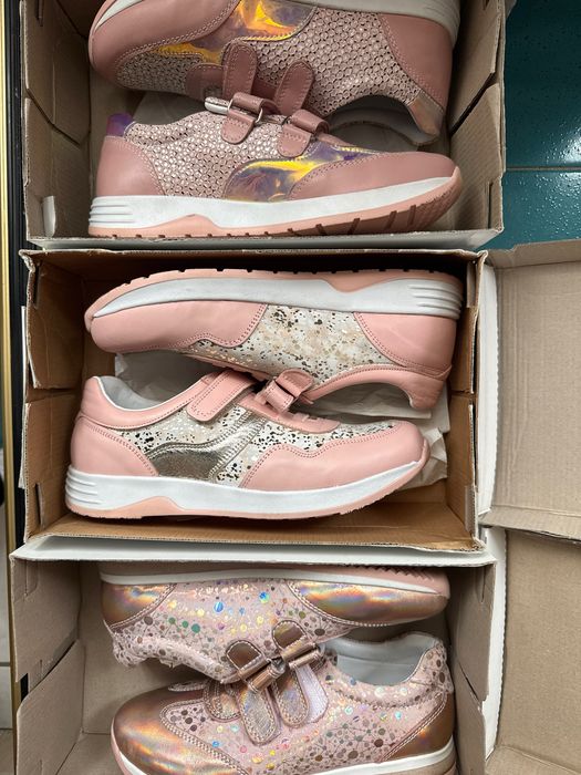 Кожаные кроссовки на девочку Tekiner