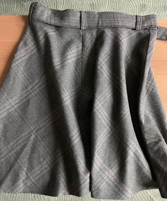 Сива дамска пола;