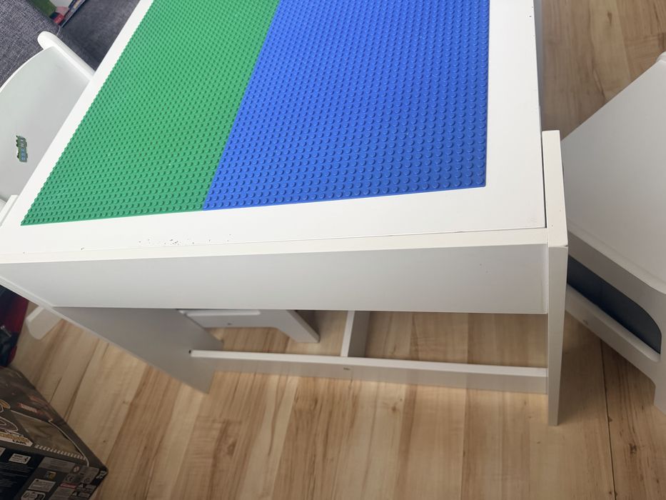 Детска масичка със столове