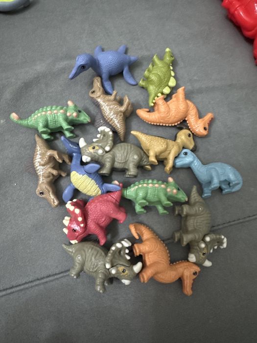 Kinder динозавры