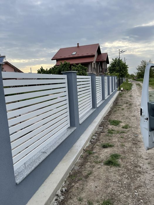 Echipa executam lucrari interior/exteror