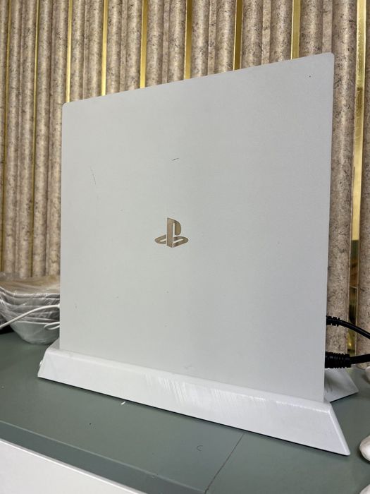 Playstation 4 pro 1tb