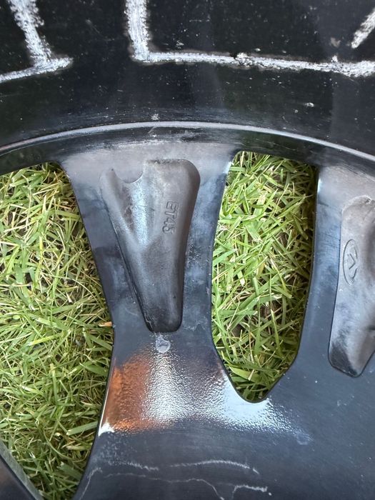 Шины на машины 255/45/R20