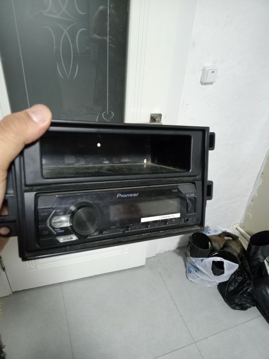 Продам магнитолу