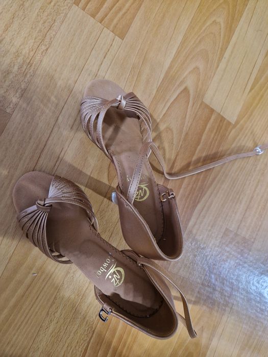 Туфли для танцев, женские