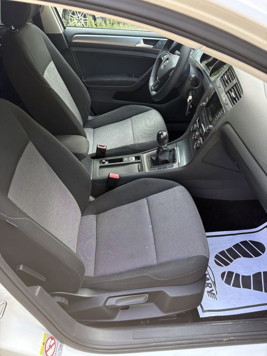 Volkswagen Golf 1.6 TDI an 2014 oferta 4850 Euro