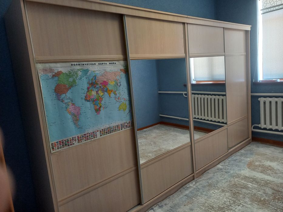 Туркестанда шкаф сатылады