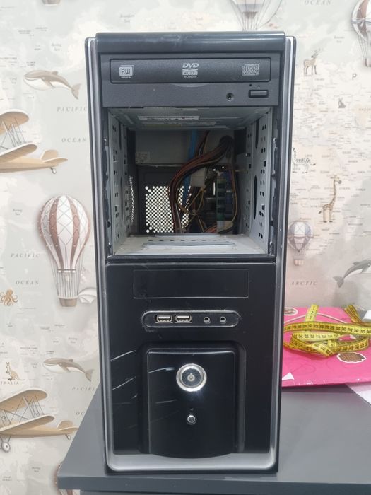 Продаётся компьтер