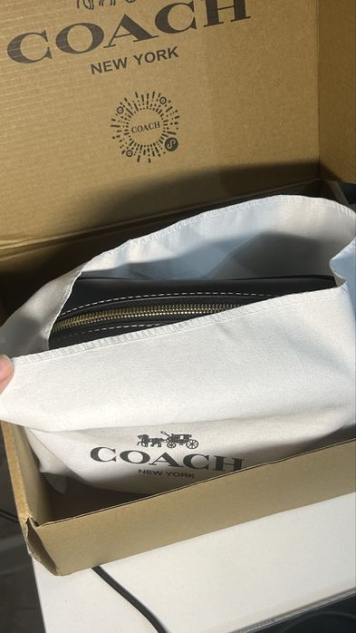Сумка от бренда Coach