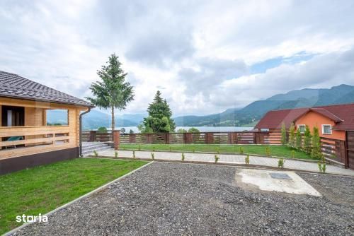 Cabana de vanzare – Colibita | Vedere spre lac