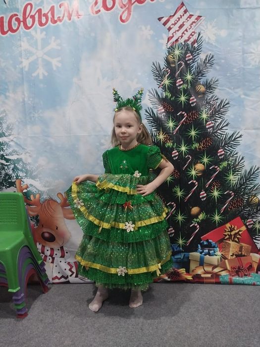 Продам Платье Ёлочки