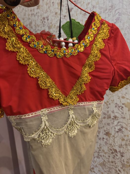 Продам платье для танцев