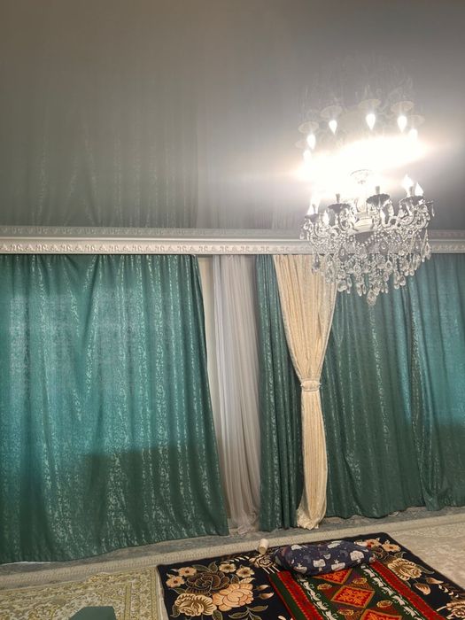 Продам шторы для зала