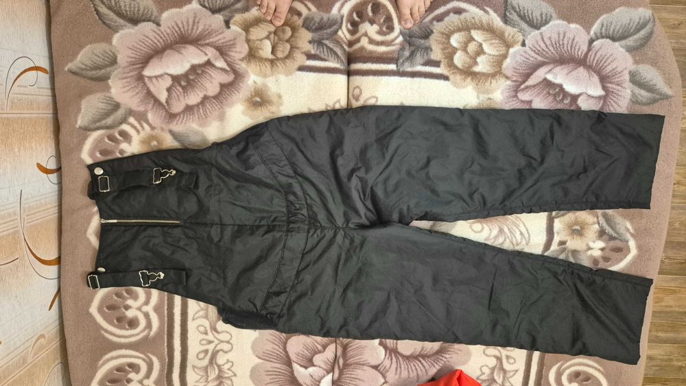 Продам комбинезон для беременных