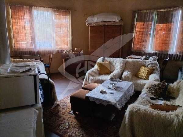 Къща в село Светлина 71908