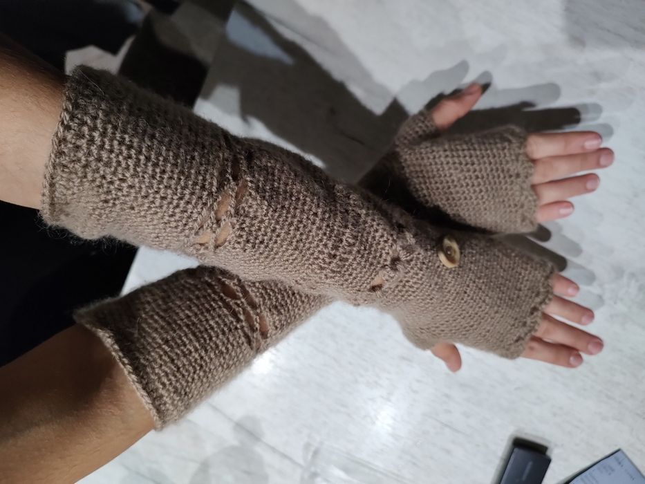 Плетени дълги ръкавици без пръсти