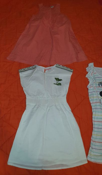 Lot 5 rochite elegante  fetita 5-6 ani in stare impecabila