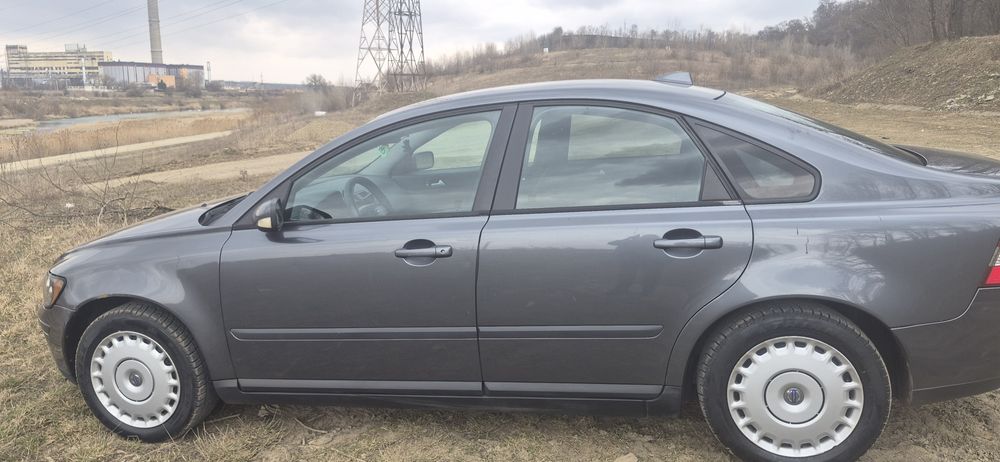 Volvo S40 1.6 Diesel – FĂRĂ DPF, Consum Mic, Dotări Complete