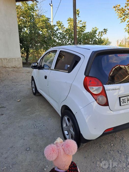 Спарк шевролит автомашина