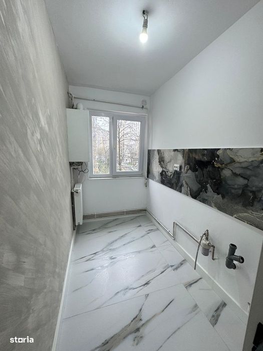 Etaj 2 - Alexandru - Chimicale - 2 camere - renovat - liber