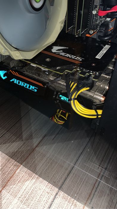 Видеокарта 1080TI Aorus