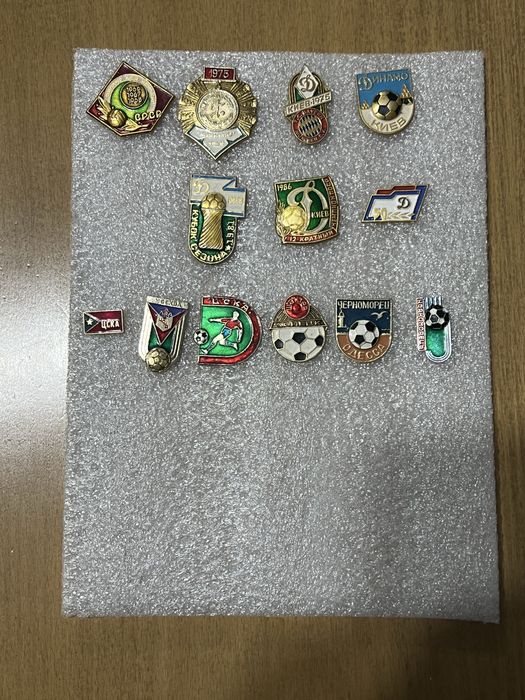Лот значки на футболни отбори от бившият СССР. Футбол Русия, Украйна