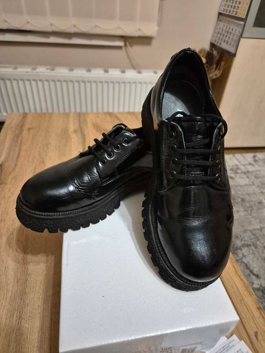 Дамски обувки -мокасини