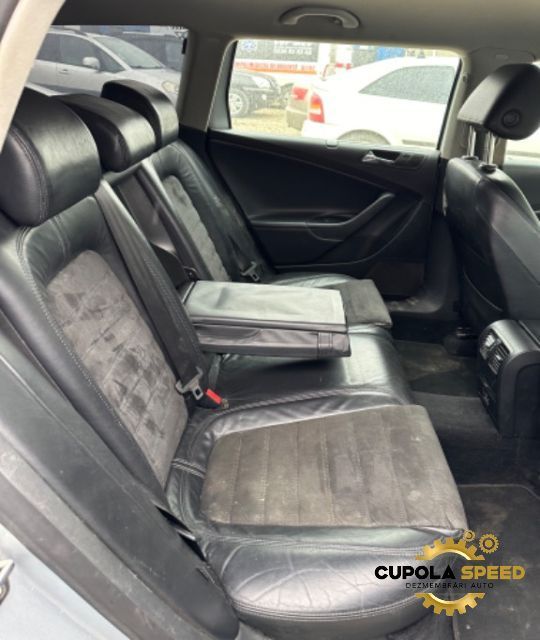 Grila bara fata dreapta Volkswagen VW Passat B6 [2005 - 2010]