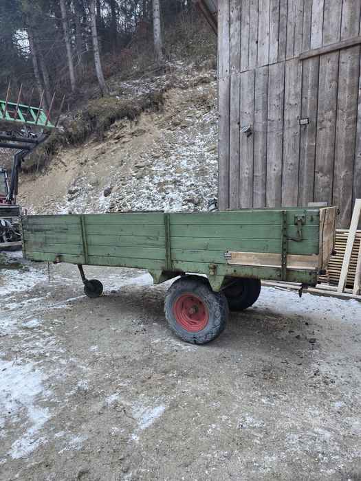 Remorca tractor Baloti 4 tome