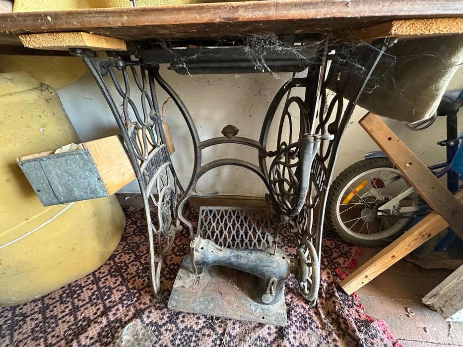 Продавам шевни машини Singer и Naumann