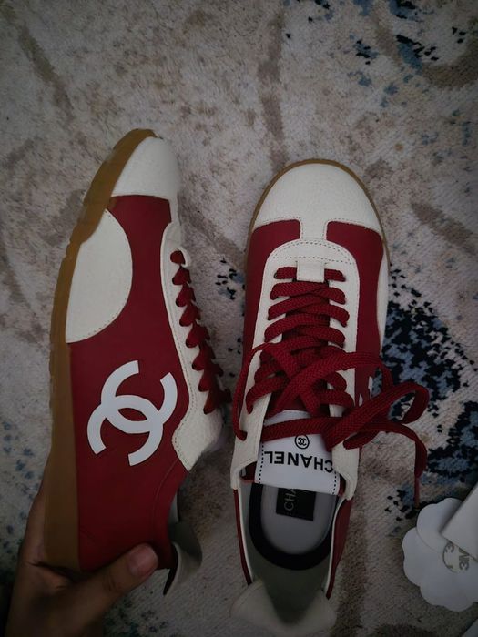 Кроссовки Shanel