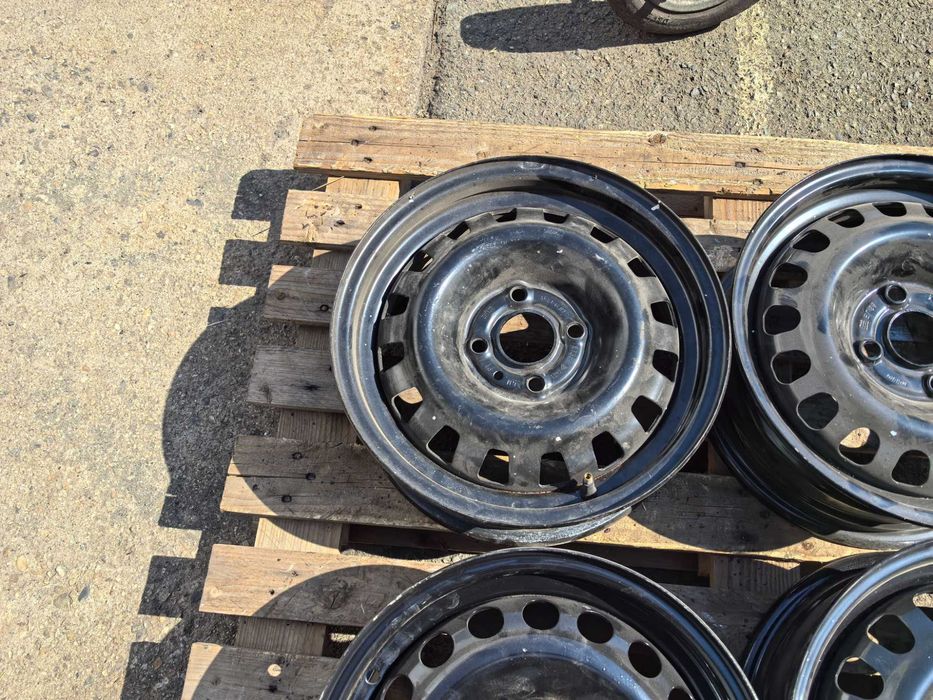 14 цола 4 х 100 мм Опел Корса и други - 5,5 Инча / ЕТ 39 - НОВИ