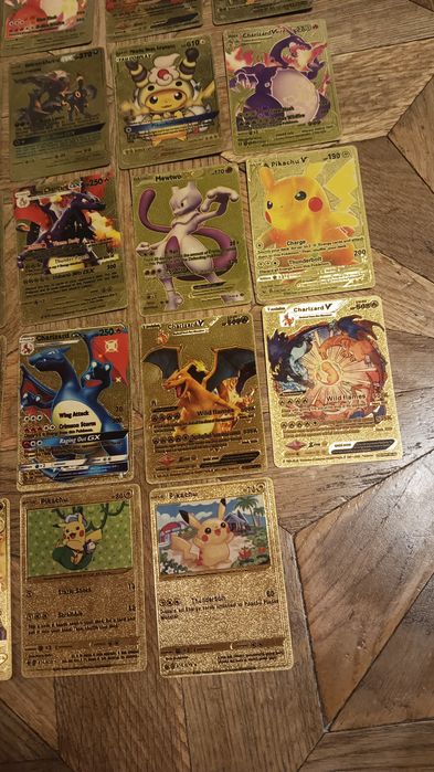 Золотистые карточки Pokemon