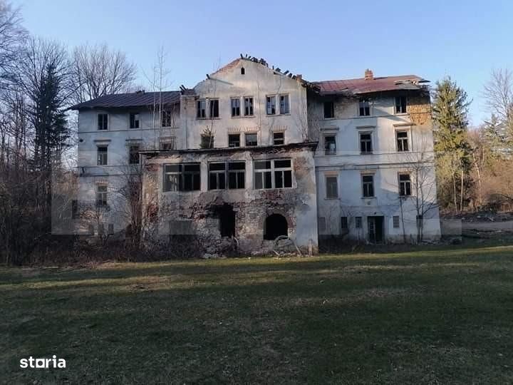Vila printesei Sisi, 30 de camere, 3 ha, 2000 mp construiti, Marilla