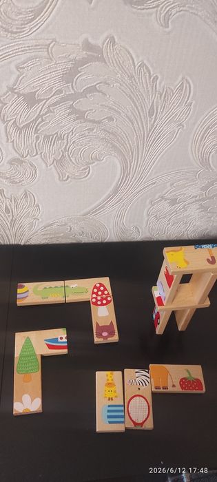 Домино с рисунками деревянное